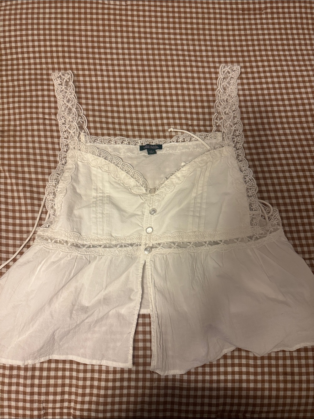 wild fable White Lace-Trim Button-Front Peplum Camisole